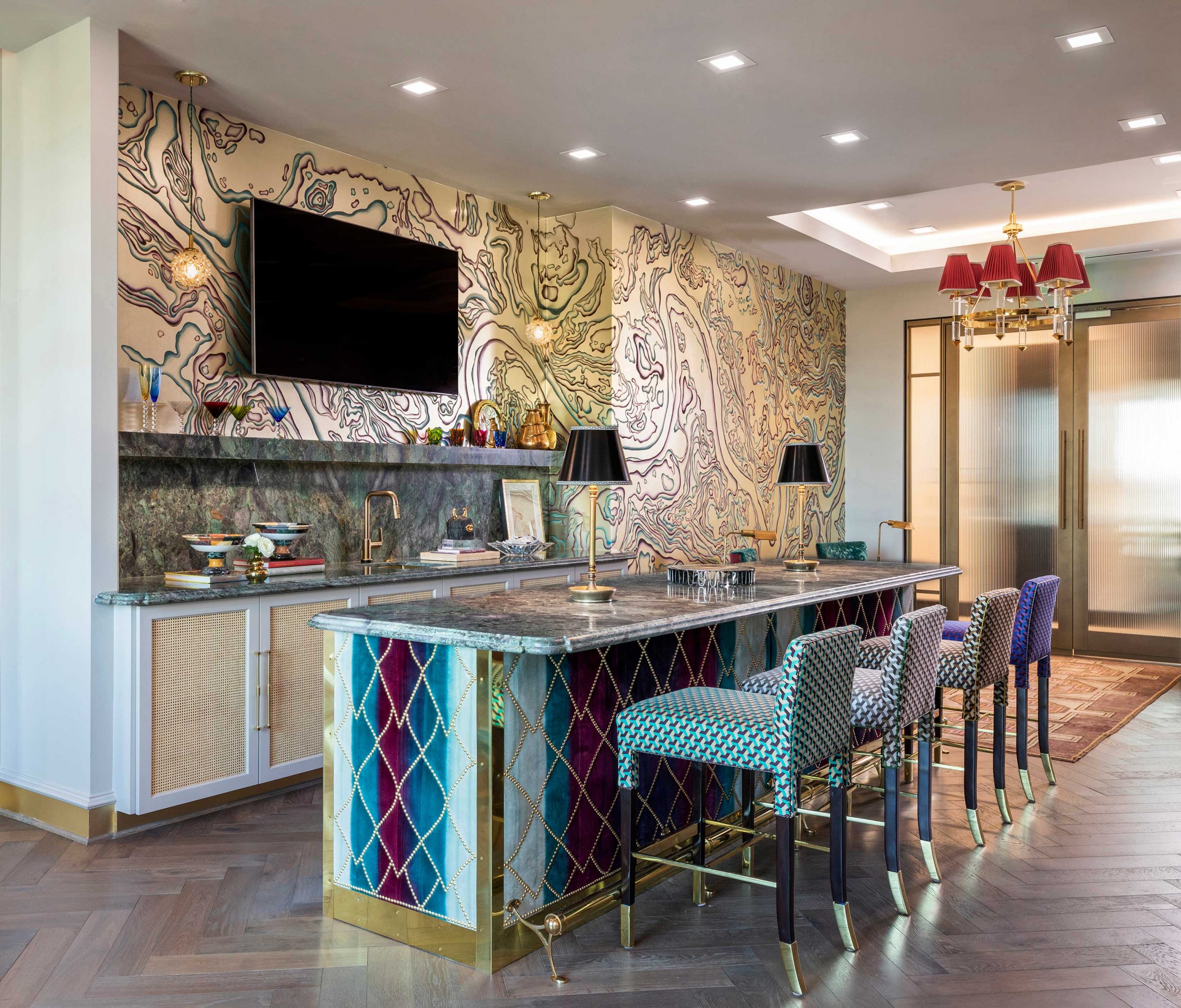 exotic wallpaper and kitchen island - Creative Tonic