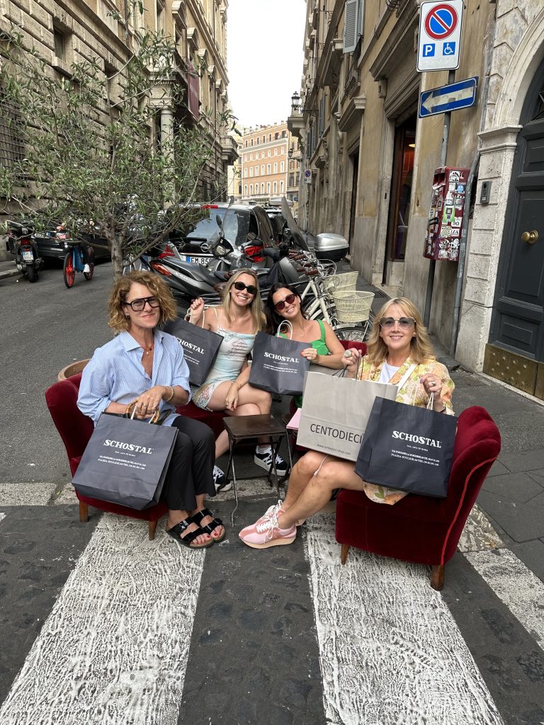 A busy day shopping in Rome with Schostal pajamas and Centodiecio